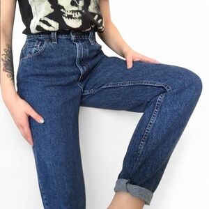 Vintage Levi 551 Mom Jeans